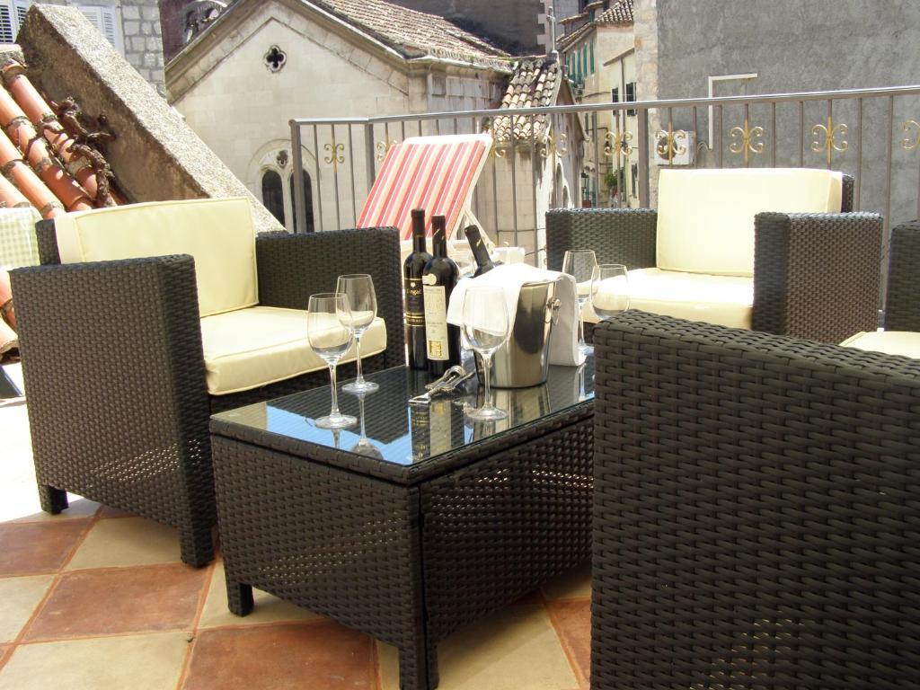 Split Artistic Apartments Phòng bức ảnh